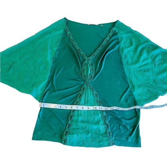 🍋 Language • Wide Sleeve Green Blouse - Picture 9 of 9